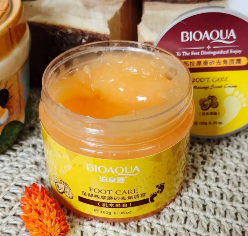 Bioaqua Пилинг-скатка для ног с маслом Ши и авокадо, 180гр